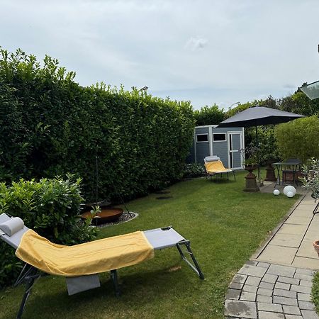 Schoene Wohnung Mit Ausblick Und Gartensitzplatz Лёррах Экстерьер фото